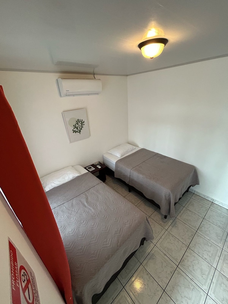 Economy Double Room photo 3