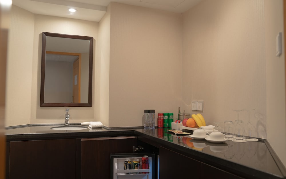 Jinling Tower Elegant Executive Room(King) - Photo 3