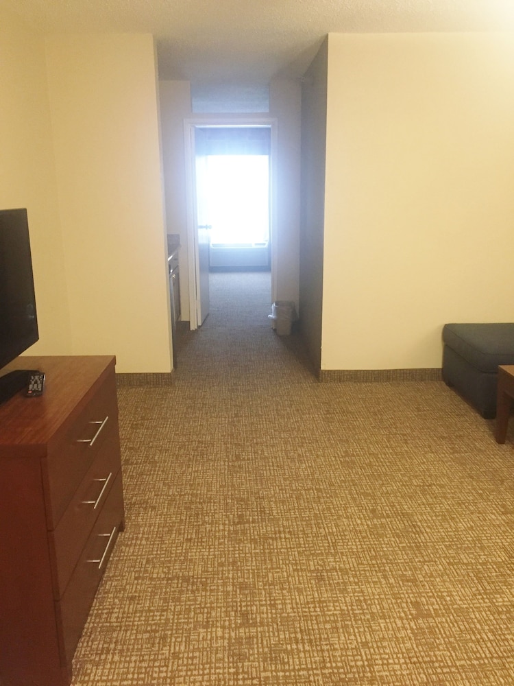 Suite, 2 Queen Beds, Non Smoking - Photo 8