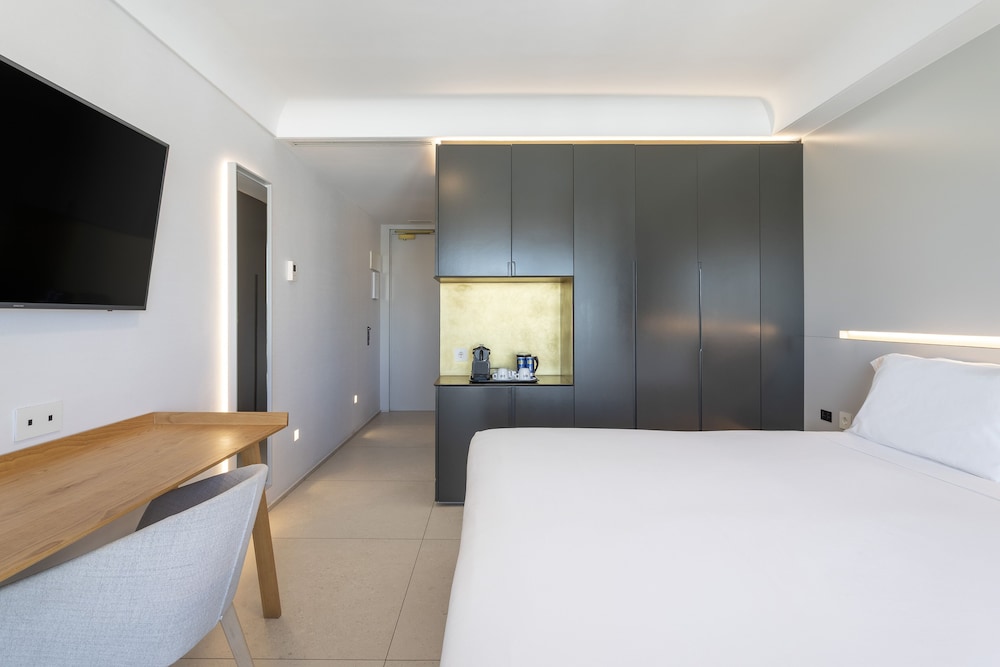 The Innside Premium Room Harbour View - Photo 2