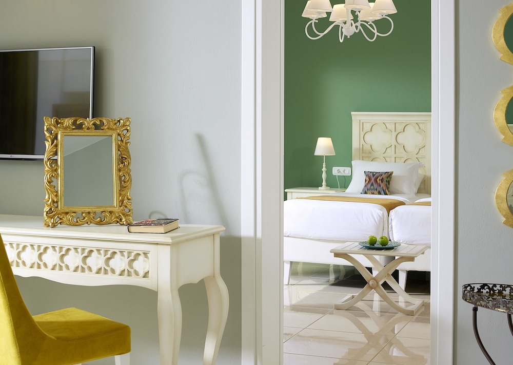 Deluxe Room, Garden View (Family)