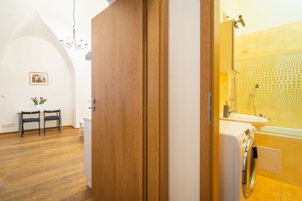 Comfort Apartment, 1 Bedroom, Non Smoking, Courtyard View