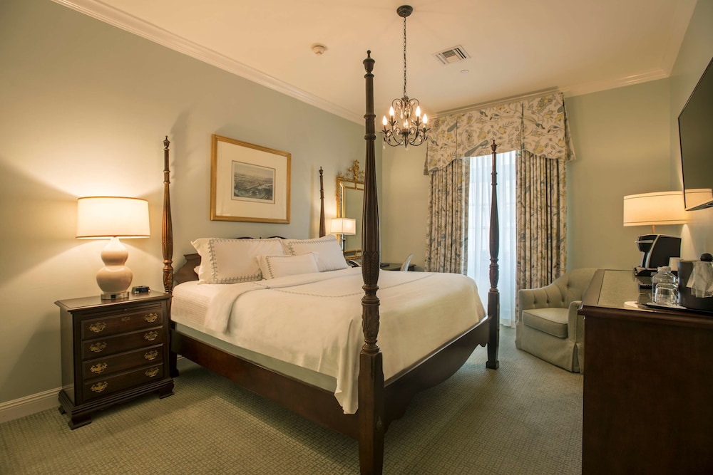 Superior Room, 1 King Bed, Balcony - Photo 6
