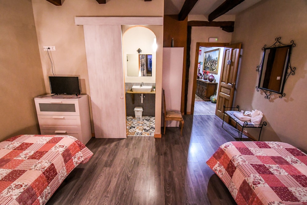 Twin Room (Mariano) photo 3