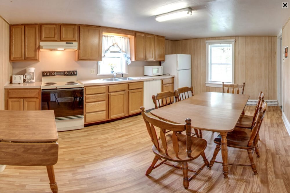 Cabin, 4 Bedrooms, Non Smoking, Kitchen (Linens Not Provided) photo 2