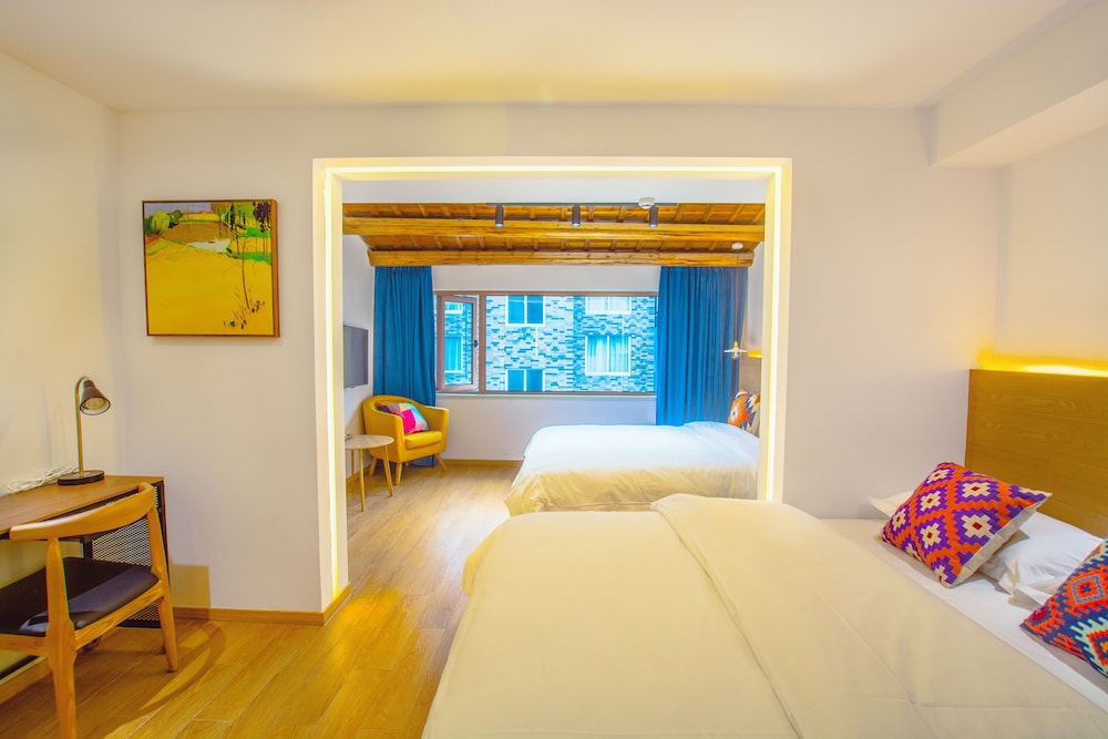 Elite Twin Room