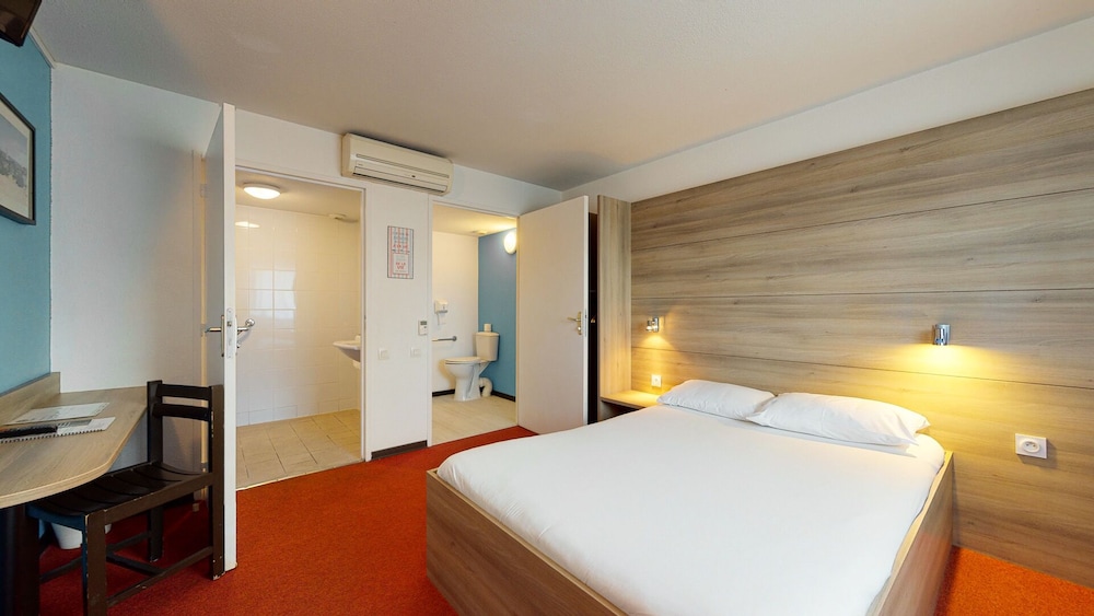 Double Room - Disability Access - Photo 1