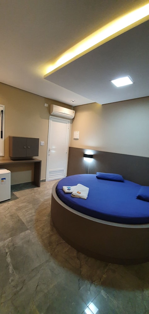 Comfort Suite photo 1