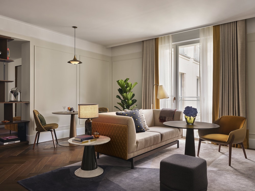 Grand Suite (Premier) Grand Suite (Premier)