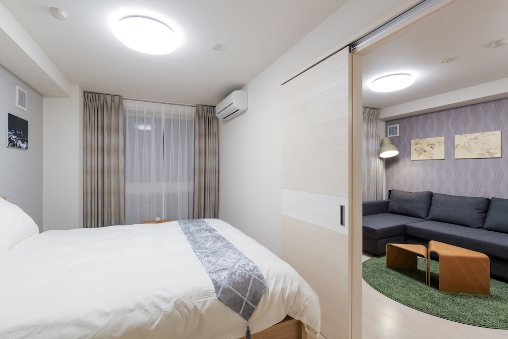 Apartment 601