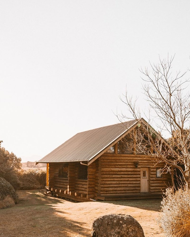 Log Cabin 2 photo 1