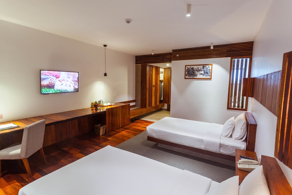 Executive Deluxe Twin Room photo 3