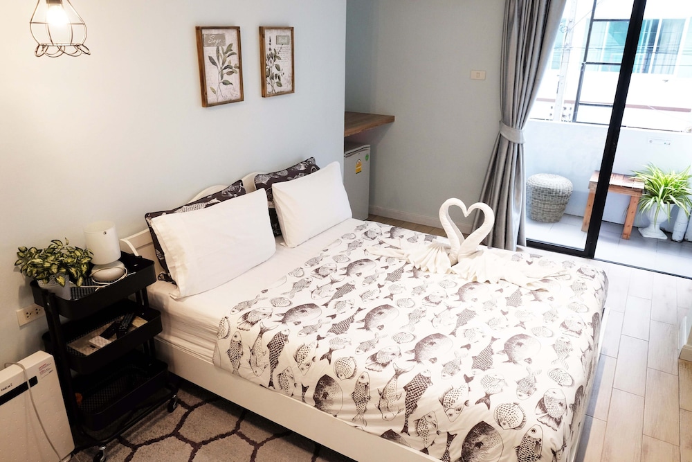 Standard Room (No View) photo 1