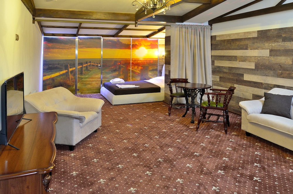 Premium Quadruple Room