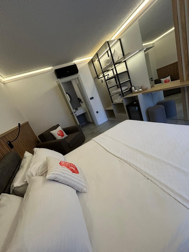 Deluxe Room - Photo 38