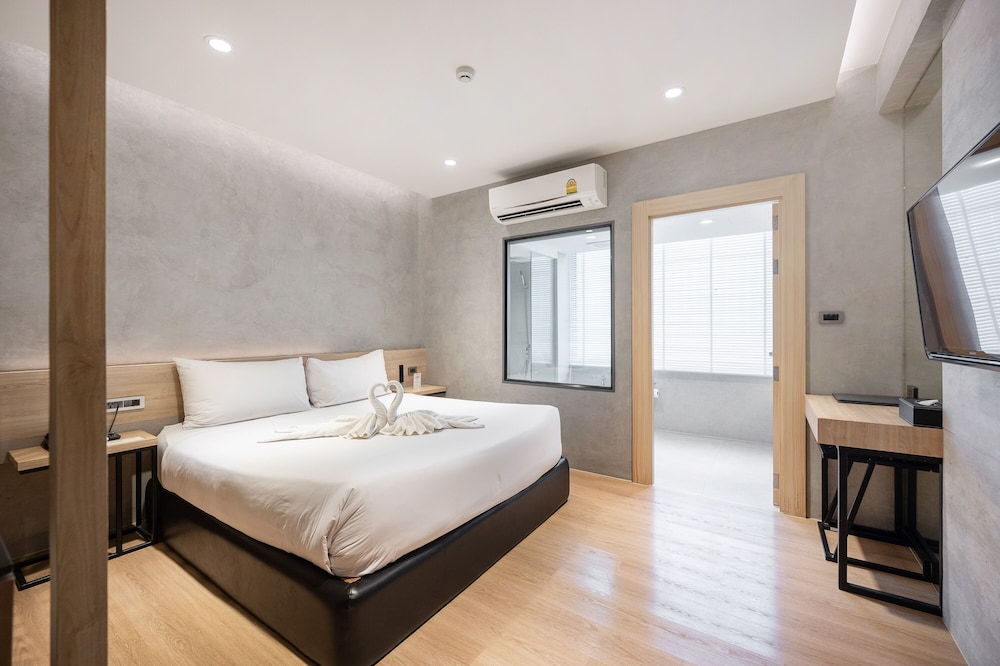 Superior King Room photo 1