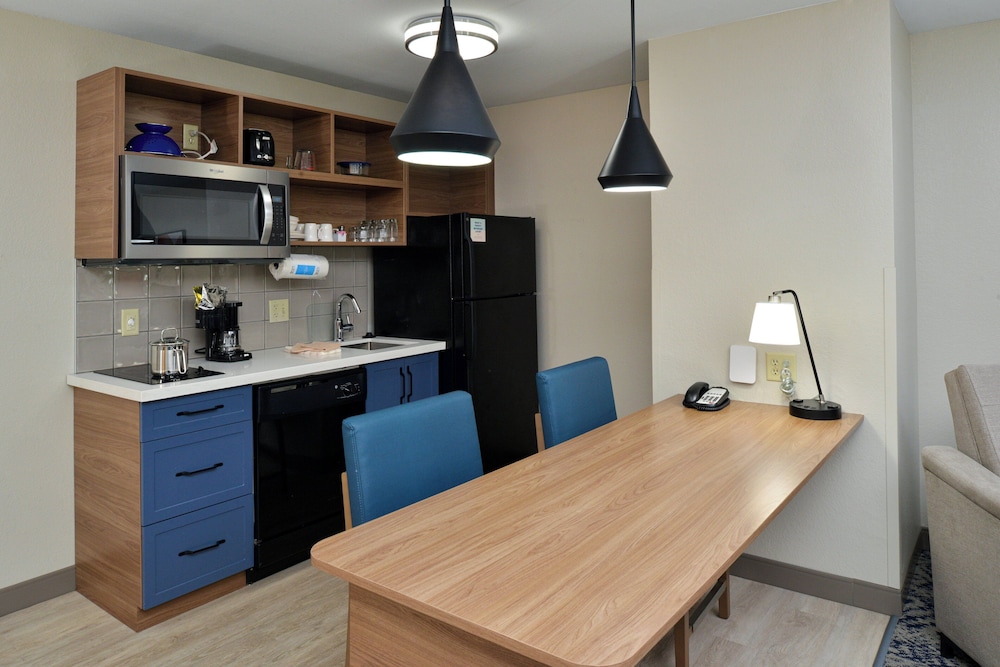 Suite, 1 Bedroom, Non Smoking - Photo 11