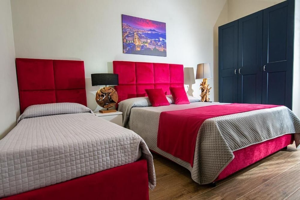 Business Triple Room, Multiple Beds, Private Bathroom, City View