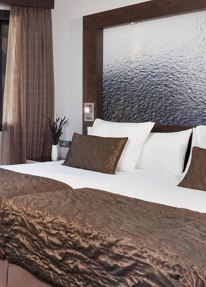 Junior Suite, 2 Bedrooms (The Level with Whirlpool Terrace) photo 3
