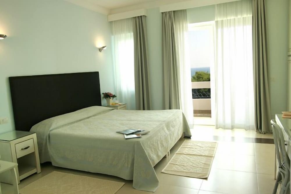 Double Room, Sea View - Photo 1