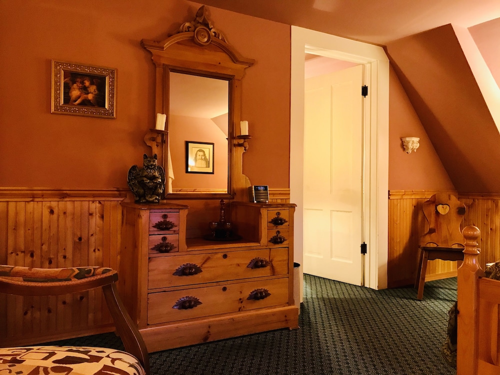 Luxury Suite photo 2
