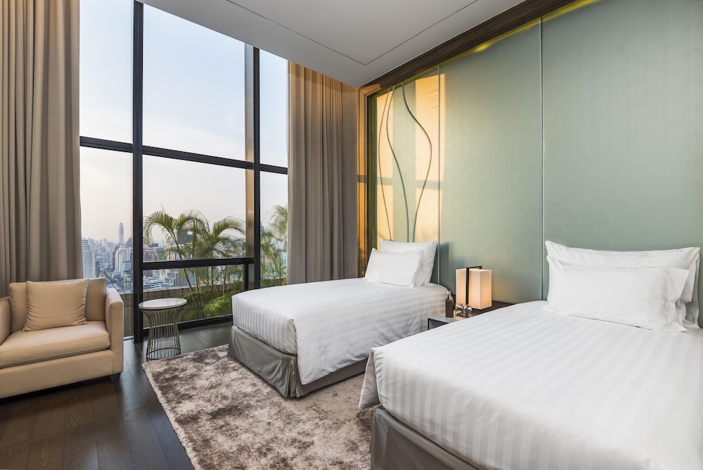 Luxury Penthouse photo 2