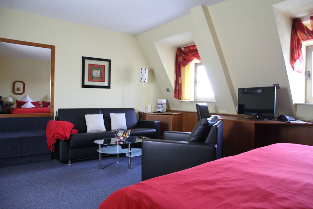 Junior Suite - Photo 1