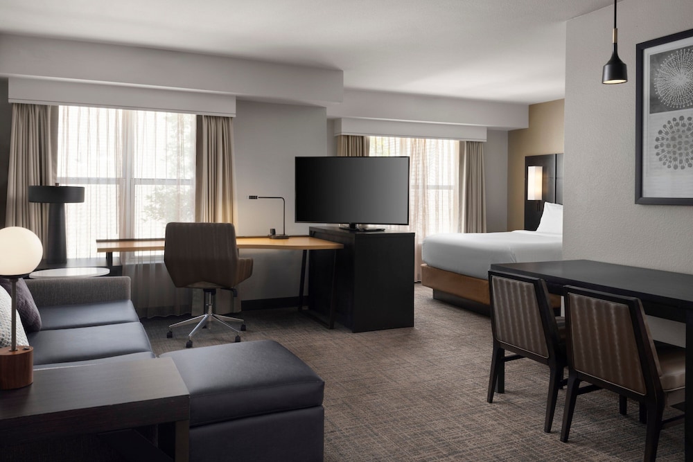 Suite, 1 Bedroom (Mobility Accessible, Transfer Shower) photo 2