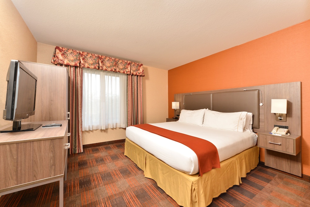 Standard Room, 1 King Bed, Accessible (Mobility) - Photo 2