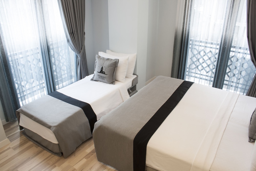 Superior Triple Room, Multiple Beds, Non Smoking, City View photo 3