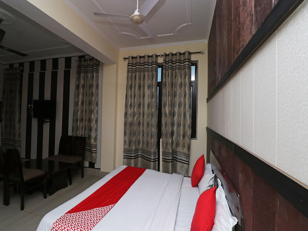Suite, 1 King Bed photo 1