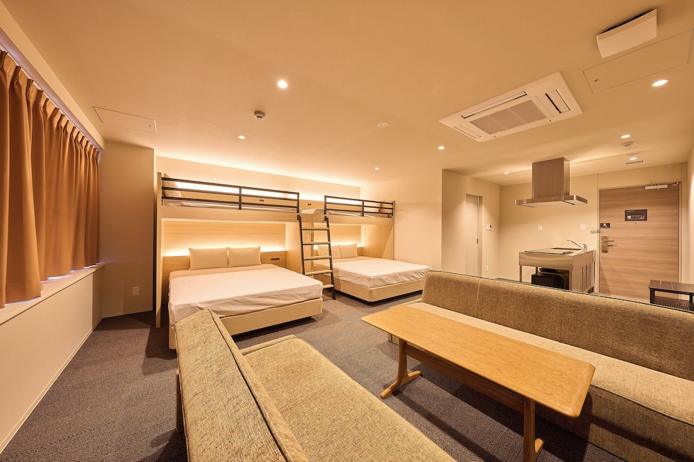 Private Family Room for 5-7 with Private Shower room, Non Smoking thumbnail 5