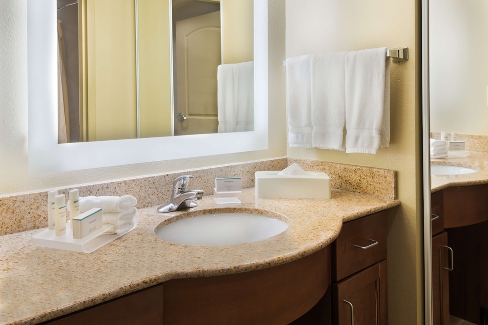Suite, 2 Queen Beds - Photo 5