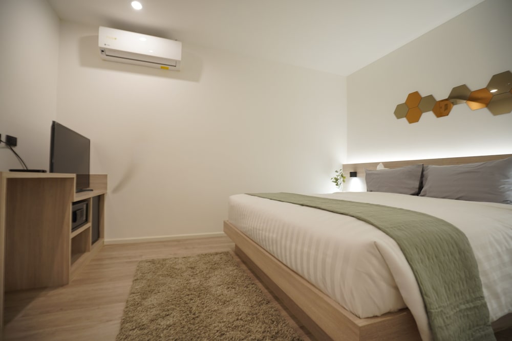 Deluxe City View (Comfort Cabin) photo 3