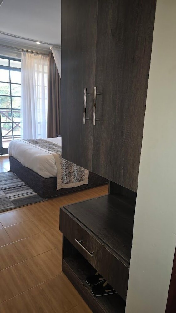 Deluxe Double Room, Garden View