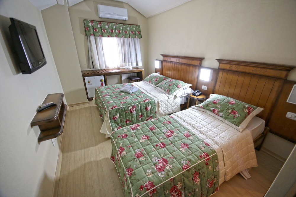 Deluxe Triple Room photo 2