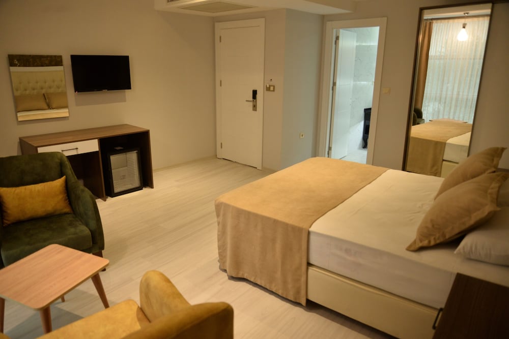 Deluxe Apartment, Multiple Beds photo 2