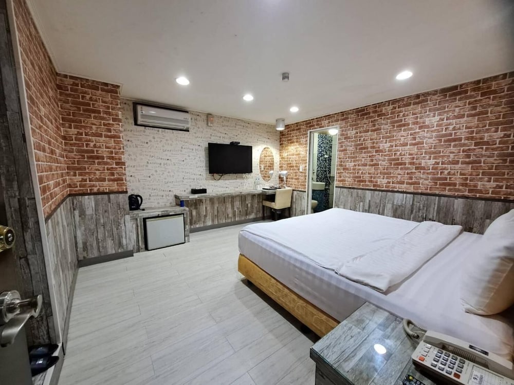 Deluxe Double Room photo 3