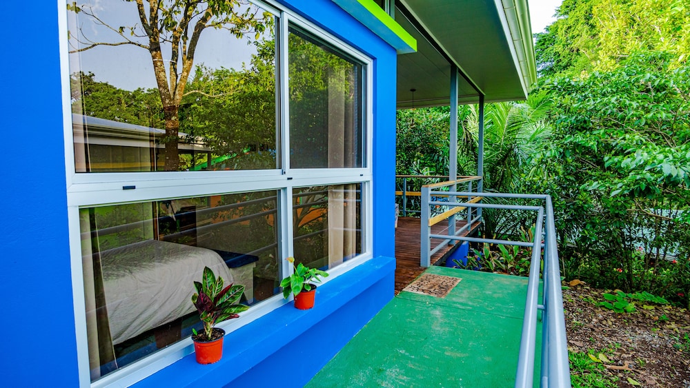 Family Bungalow, 2 Bedrooms, Kitchenette, Garden View photo 3