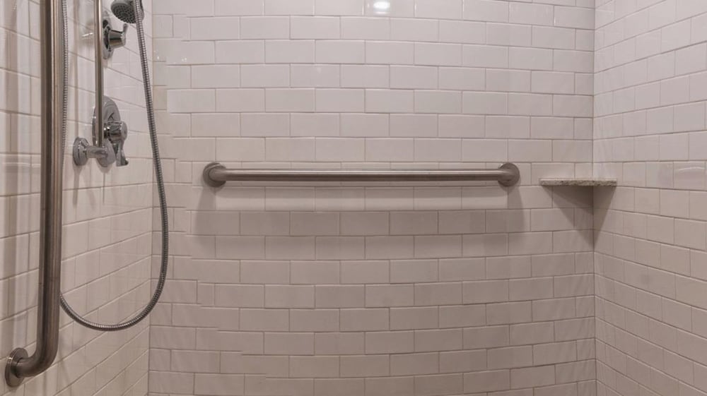 Premium Room, 1 King Bed, Accessible, Patio photo 3