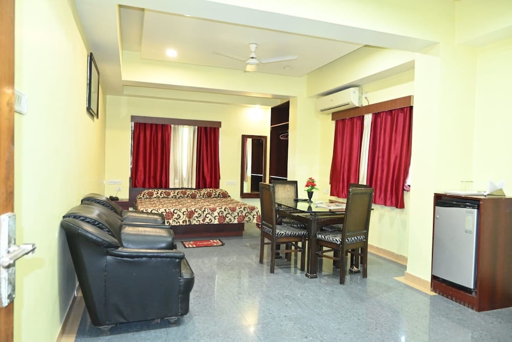 Superior Double Room, City View