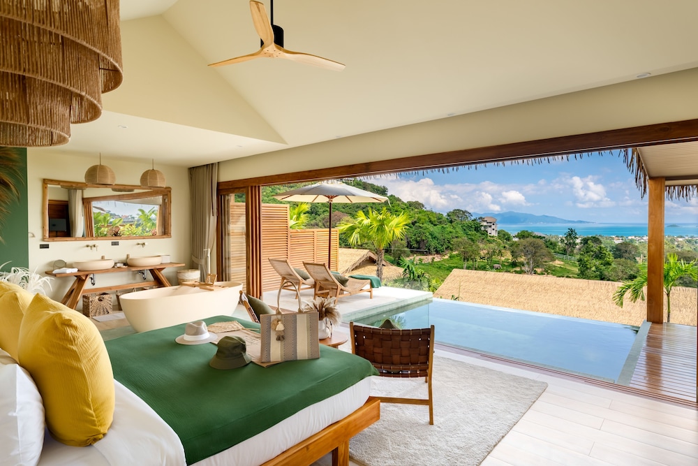 Luxury Room, 1 King Bed photo 1