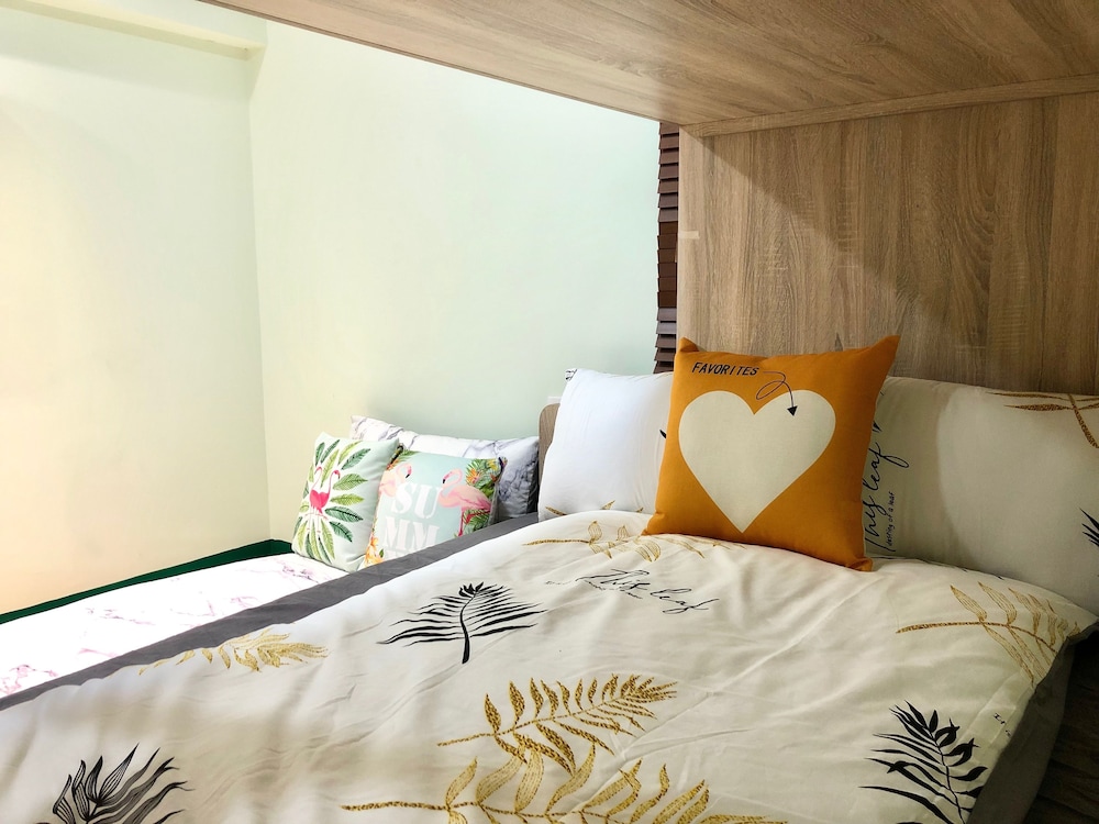 Comfort Quadruple Room, Multiple Beds - Photo 8