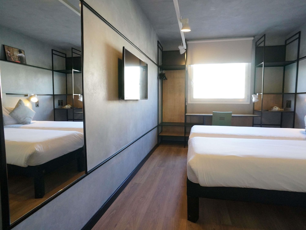 Superior Room, 2 Twin Beds - Photo 2