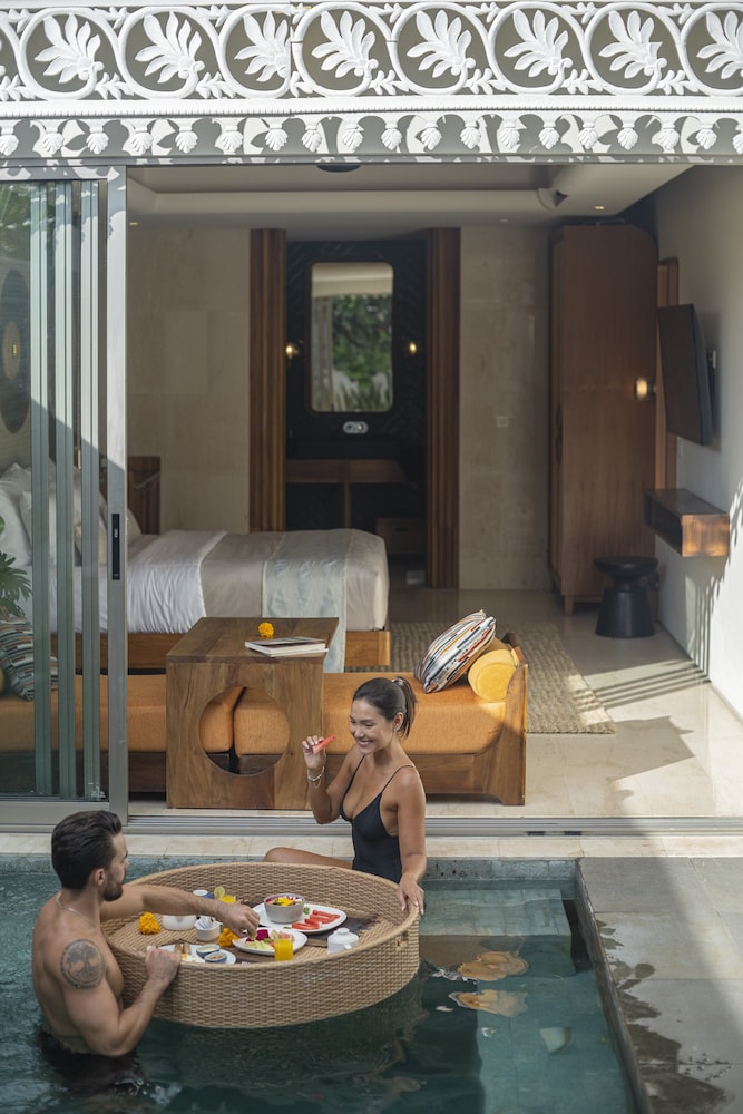 1 Bedroom Villa with Private Pool - Photo 30