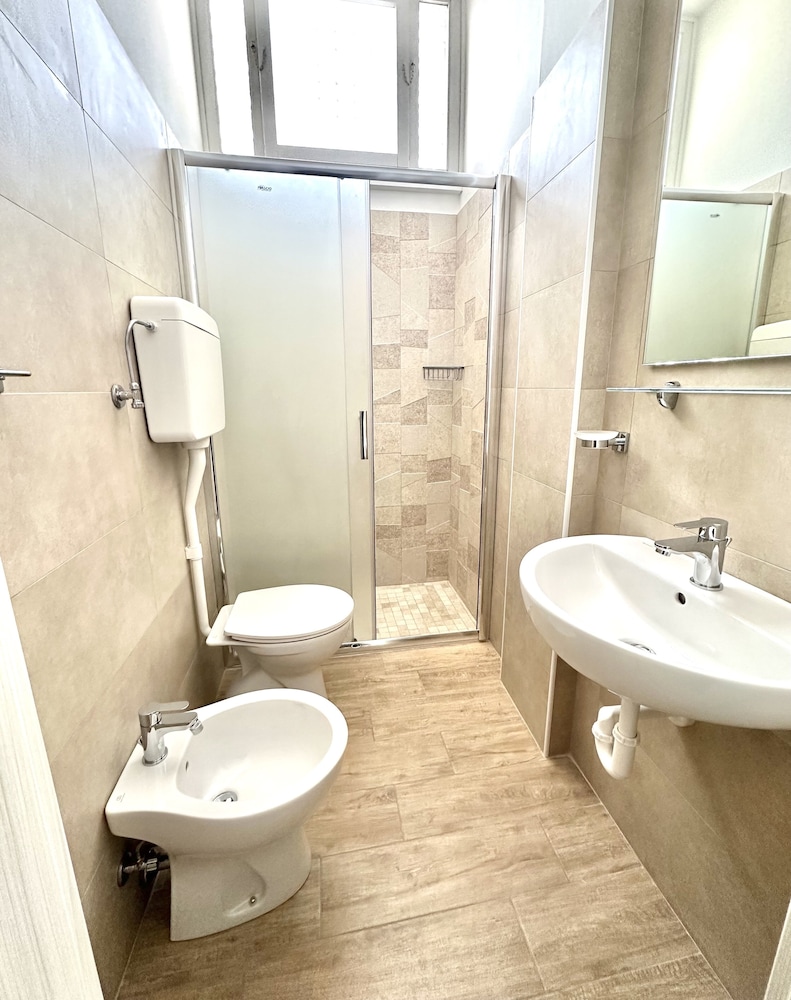 Comfort Room photo 3