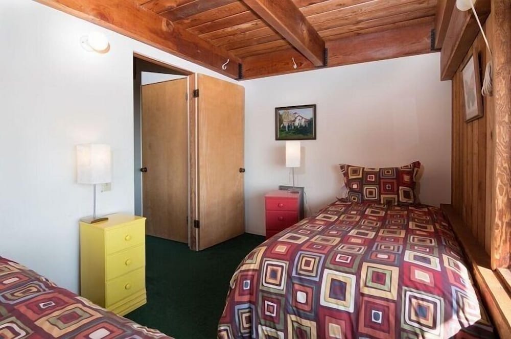 House, 3 Bedrooms, Bathtub, Ocean View (Holmes House Unit 21-86)