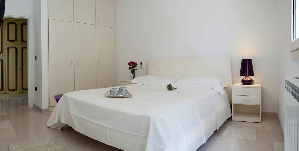 Villa, 5 Bedrooms photo 1