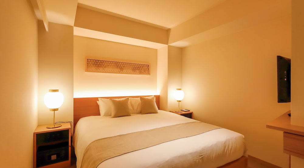Superior King Room, Non Smoking (Up to 2 people aged 6 and above) photo 1