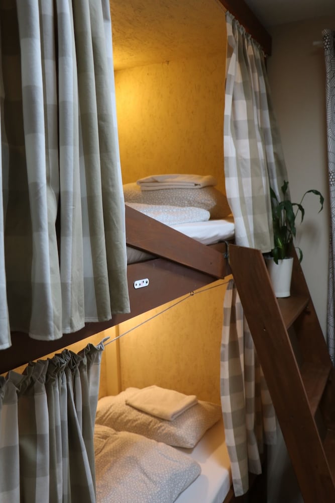 Shared Dormitory, Women only (8 Beds) photo 2